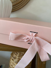 Load image into Gallery viewer, The Blooming Hamper